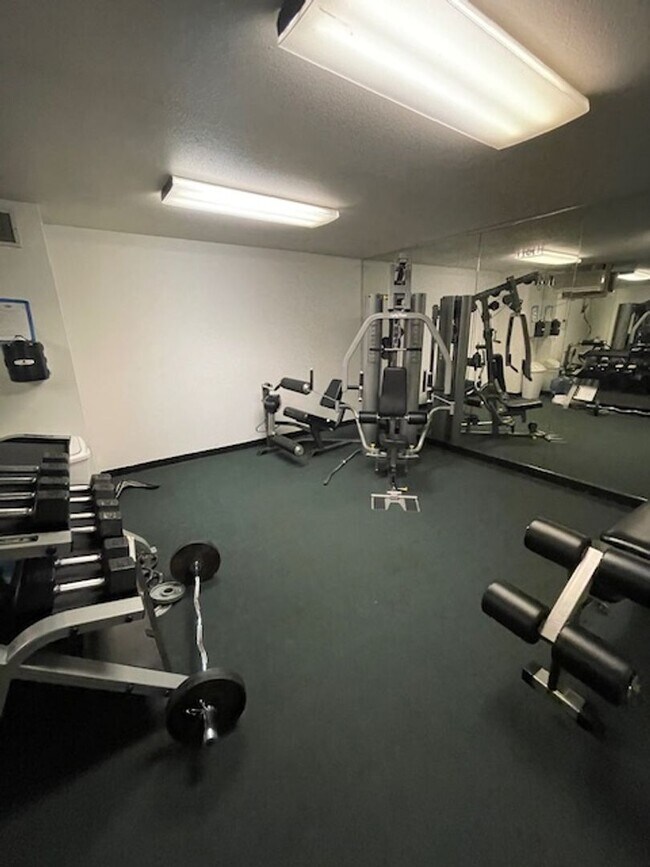 Building Photo - Available Now - 2 Bedroom 2 Bath Condo in ...