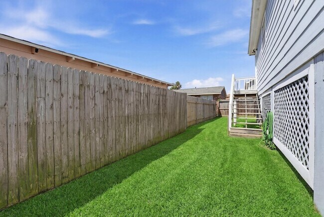 Building Photo - 2311 56th St