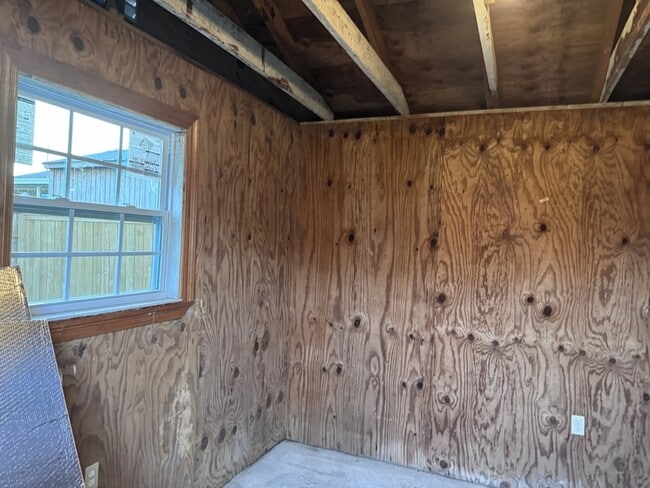 Building Photo - 2116 Stander Pl