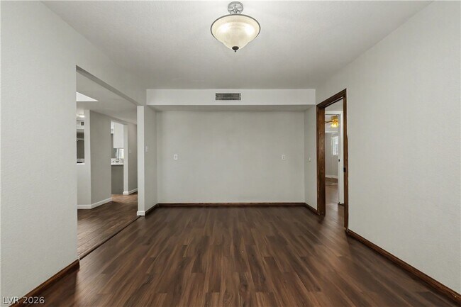 Building Photo - 6908 Kinkenon Dr