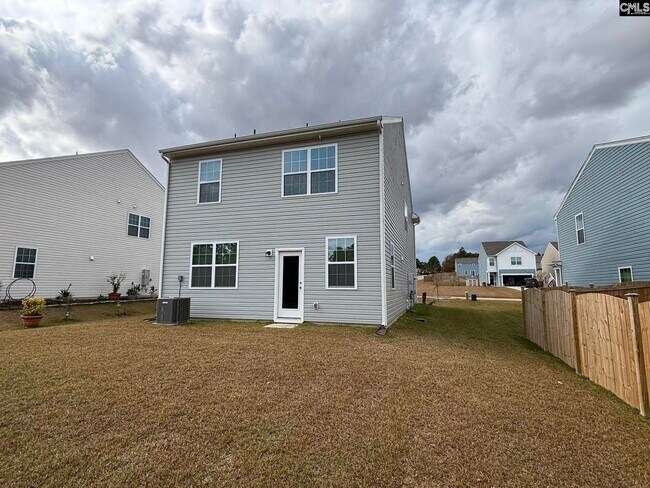 Building Photo - 520 Richmond Rd