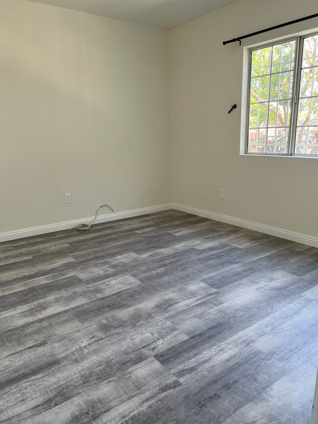 Building Photo - 4417 Avalon Blvd