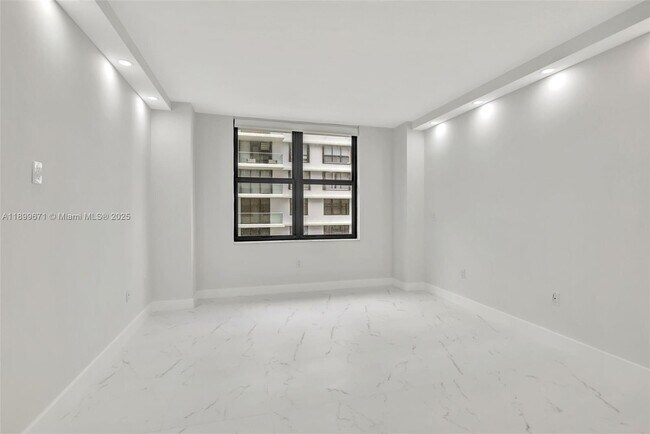 Building Photo - 9801 Collins Ave