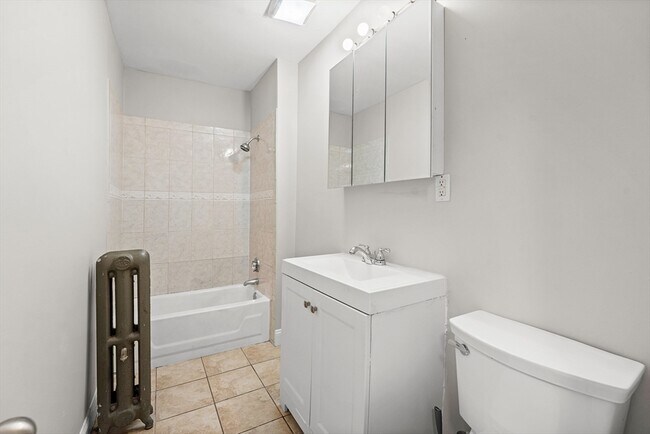 Building Photo - 40 Ripley Rd