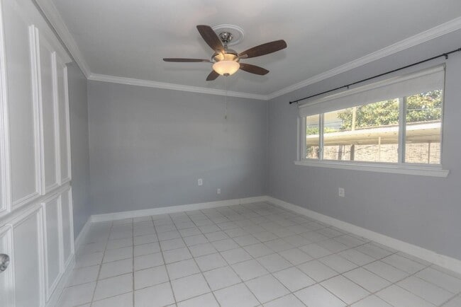 Building Photo - 4040 San Felipe St