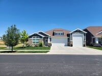 Building Photo - Move-In Ready 3BR/2BA West Haven Home