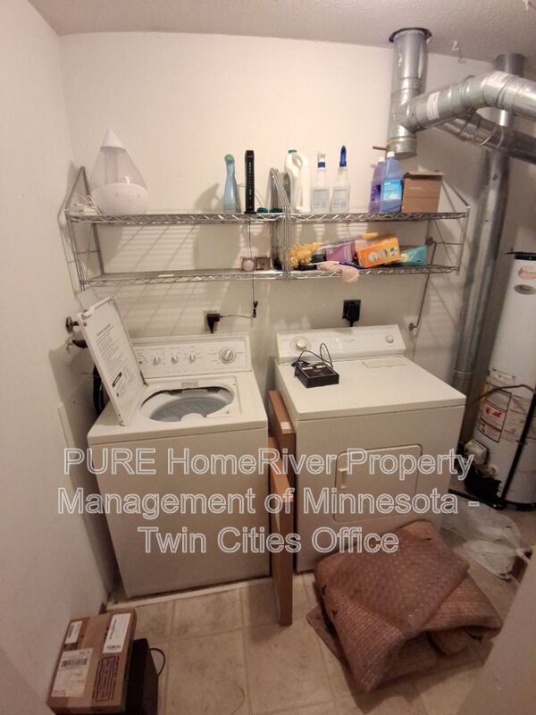 Building Photo - 5231 Balmoral Ln