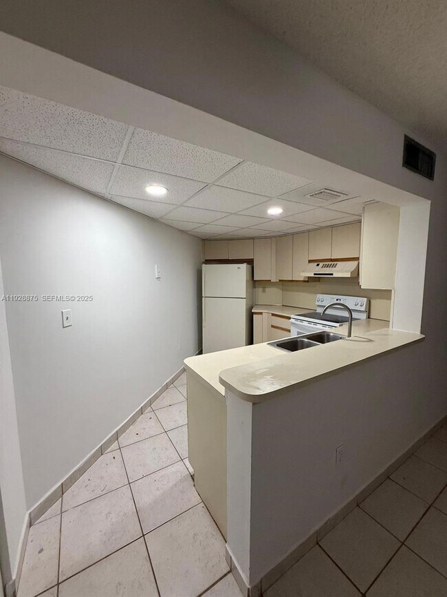 Building Photo - 10257 NW 9th St Cir