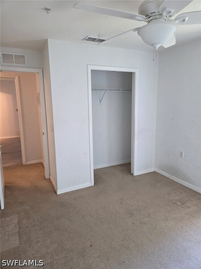 Building Photo - 9450 Ivy Brook Run