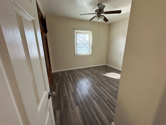 Building Photo - Beautifully Remodeled 2 Bed 1 Bath House