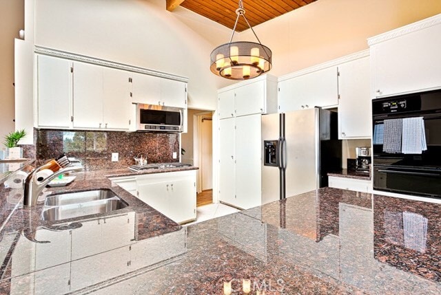 Building Photo - 33852 Granada Dr