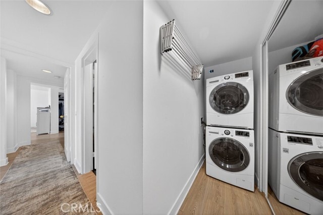 Building Photo - 7250 Franklin Ave