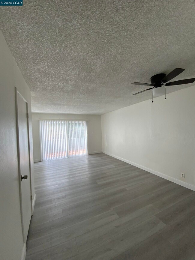 Building Photo - 461 Corte Arango