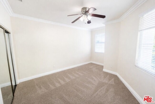 Building Photo - 1101 East Ave