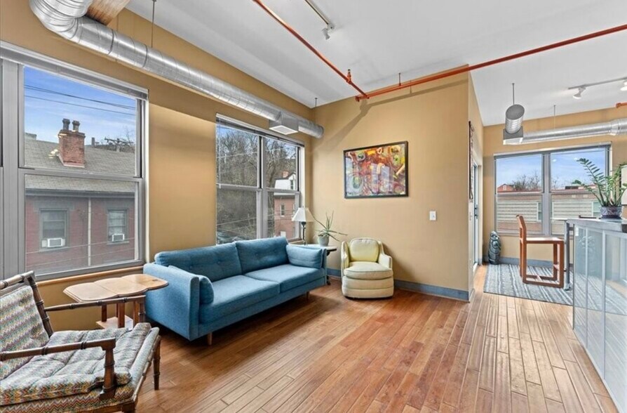Building Photo - 1536 Colwell St