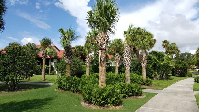 Building Photo - 16600 Traders Crossing S