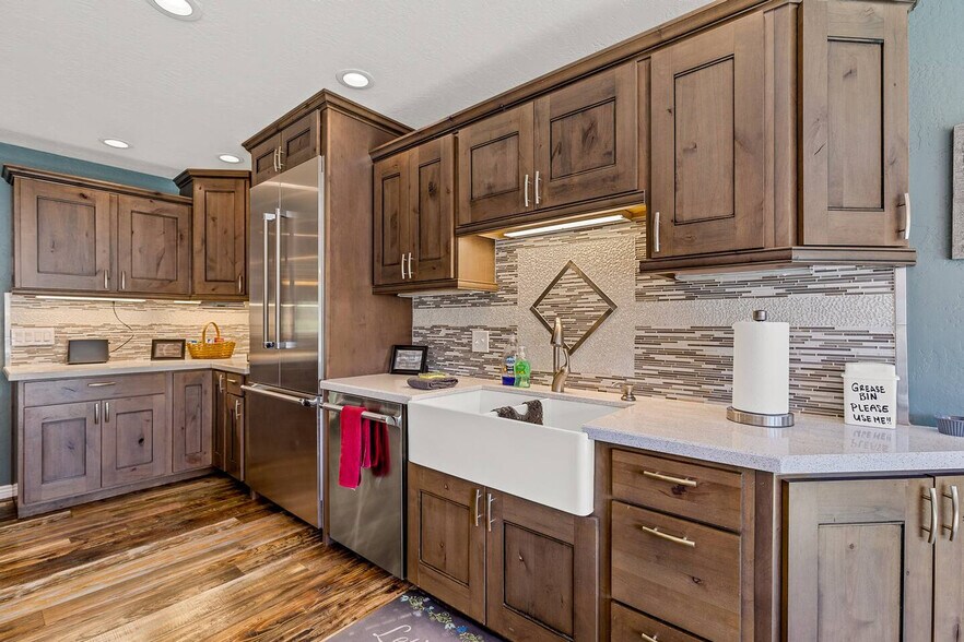 Building Photo - 5420 Cassi Ln