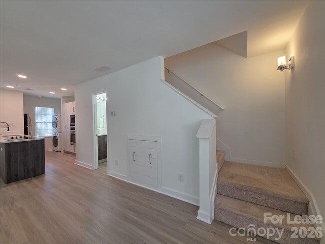 Building Photo - 1525 Briar Creek Rd