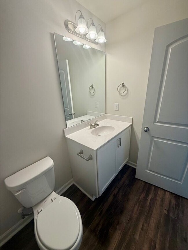 Building Photo - Two bedroom, 2.5 bath townhome in Ridge Creek, Whitsett