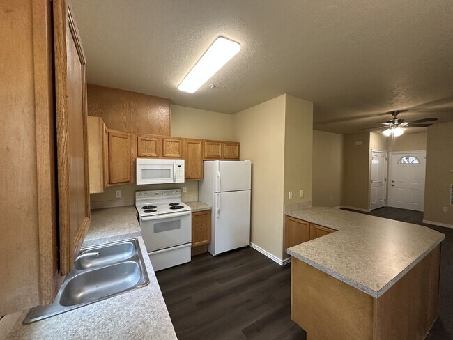 Building Photo - 10151 W Rifleman Ln