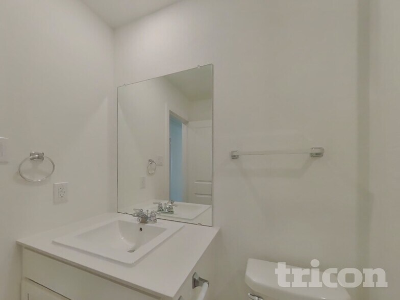 Building Photo - 1314 Gamagrass Dr