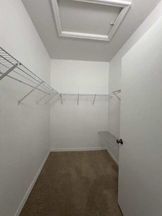 Building Photo - 8407 Bernwood Cove Loop