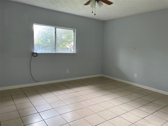 Building Photo - 23831 Tayloe House Ln