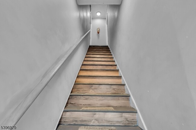 Building Photo - 537 Scotland Rd