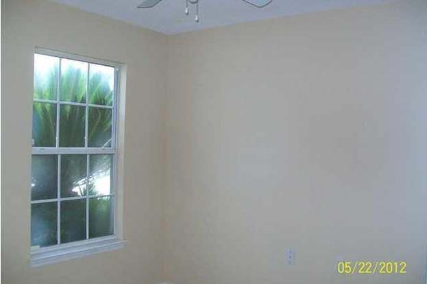 Building Photo - 1633 Governor's Dr
