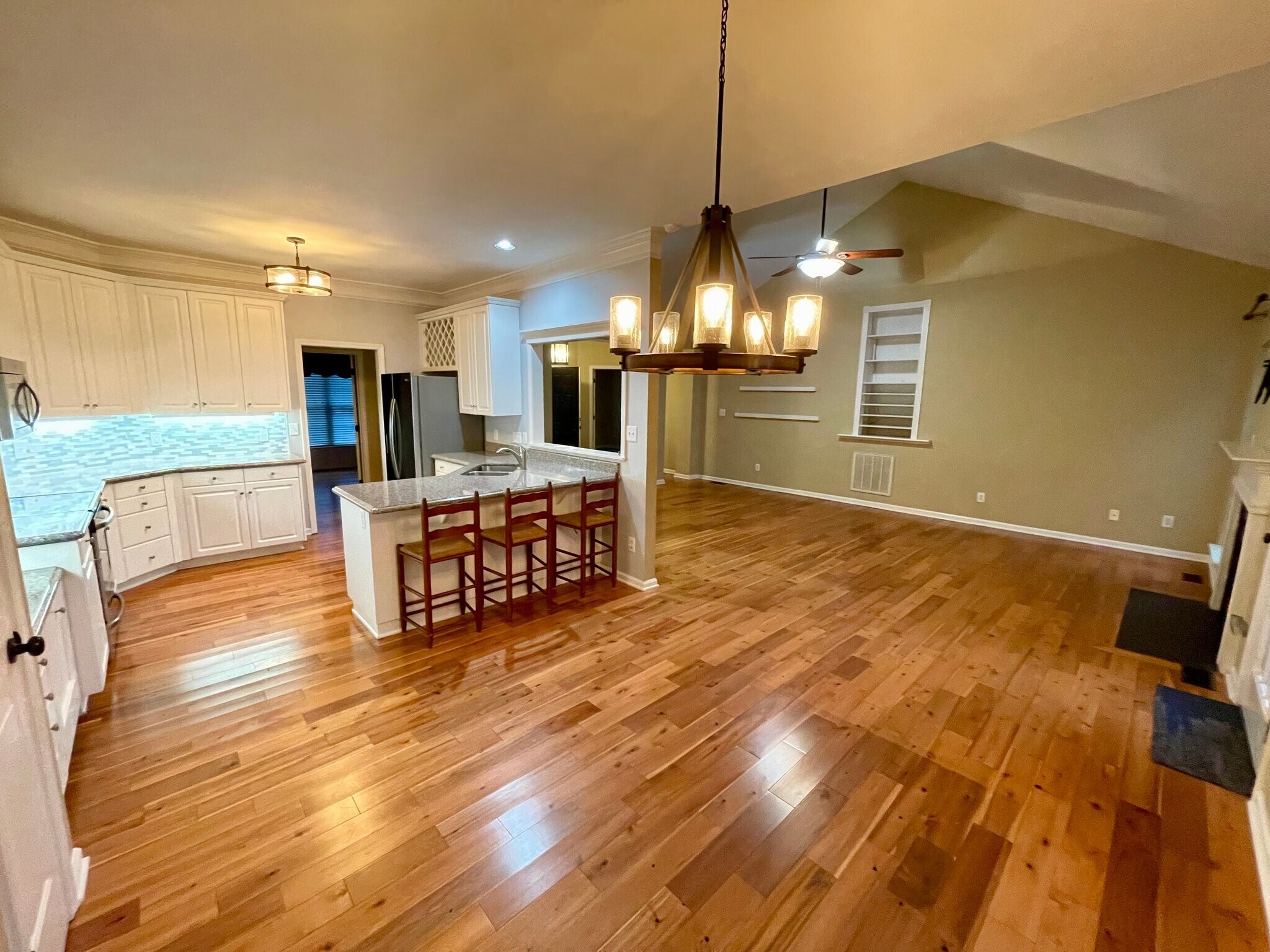 Building Photo - 16104 Epiphany Ct