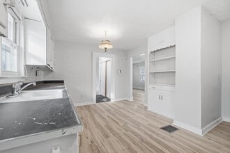 Building Photo - 1843 Ohio Ave