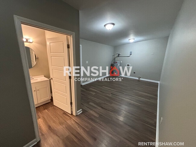 Building Photo - 440 Joe Joyner Rd