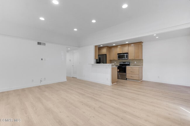 Building Photo - 1202 Landsburn Cir