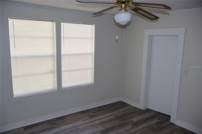 Building Photo - 1919 W Union St