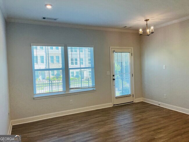 Building Photo - 2638 Creekside Dr NW