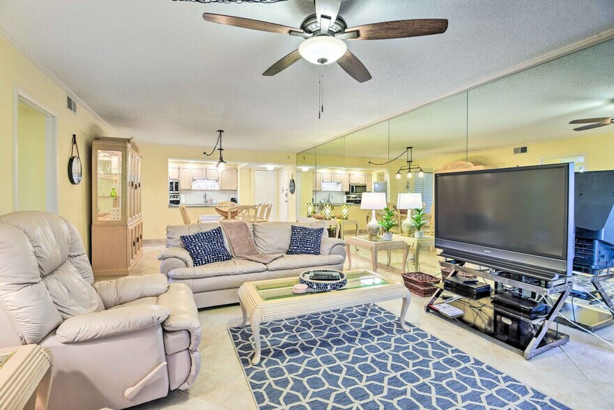 Building Photo - 5855 Midnight Pass Rd