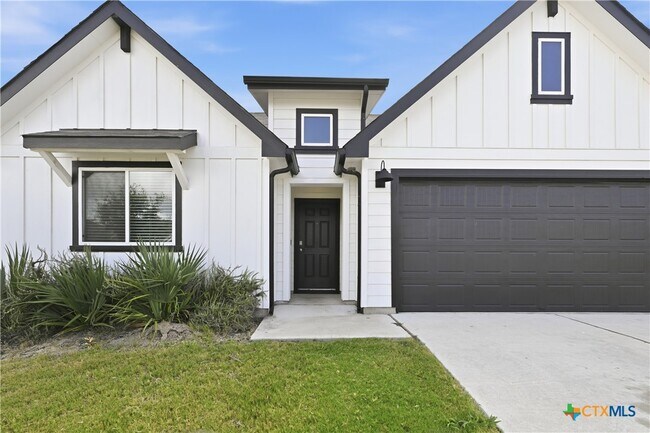 Building Photo - 326 N Richland Dr