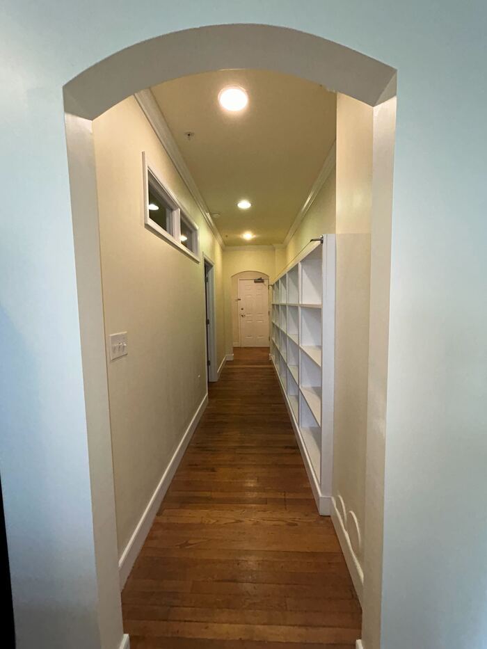 Building Photo - 525 E Grace St