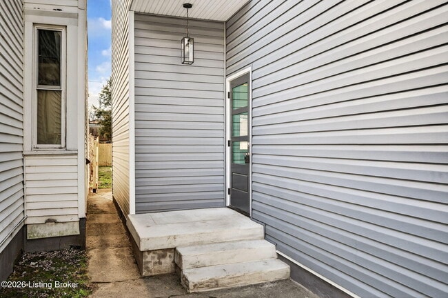 Building Photo - 914 Ash St