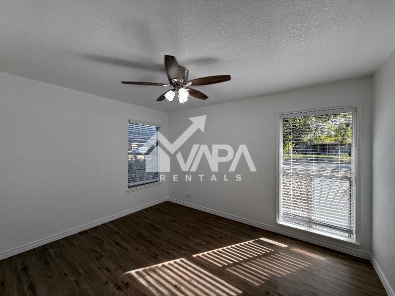 Building Photo - 6323 Flint Rock Dr