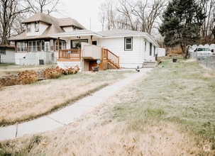 Building Photo - 5542 N 35th St