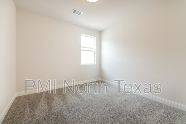 Building Photo - 3114 Cordelia Dr