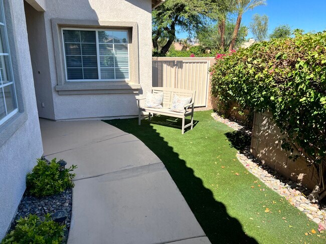 Building Photo - 80100 Presidio Ct