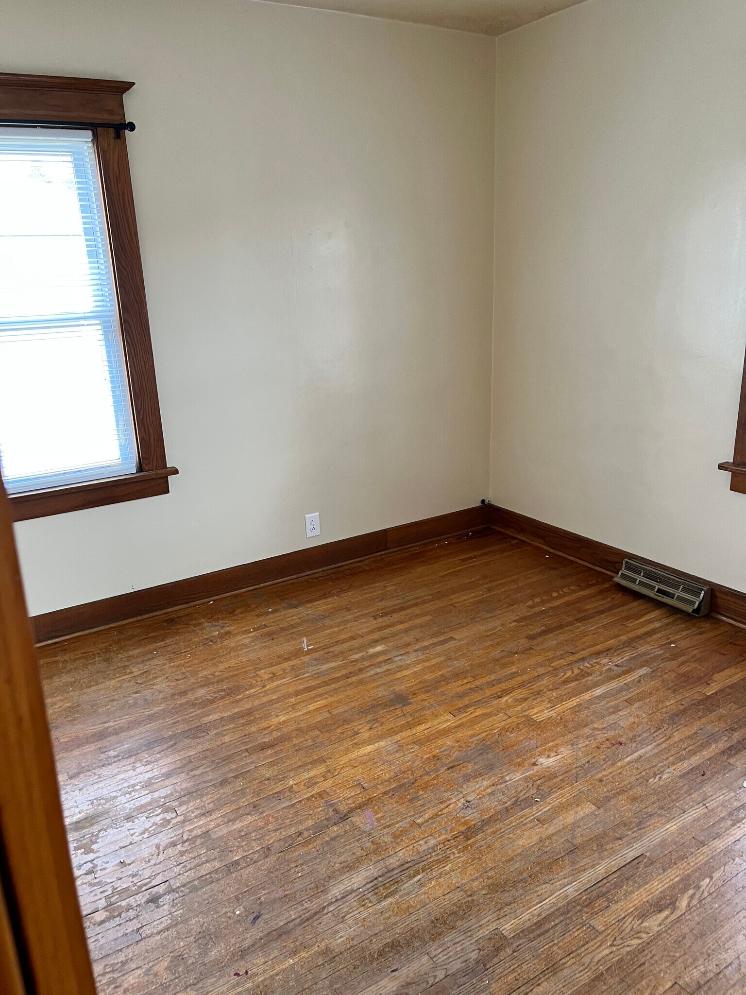 Building Photo - 218 Hammond Ave