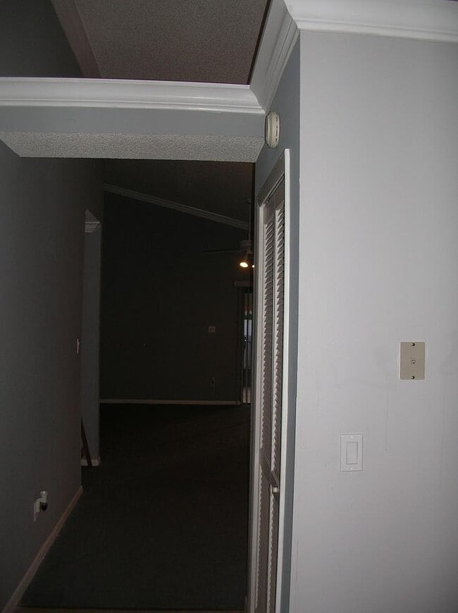 Building Photo - 10602 Whitestone Ct