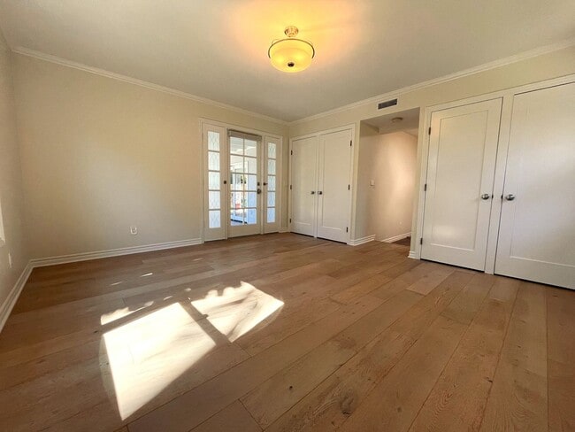 Building Photo - Most Charming Home in La Costa