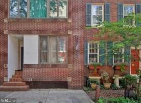 Building Photo - 325 S Juniper St
