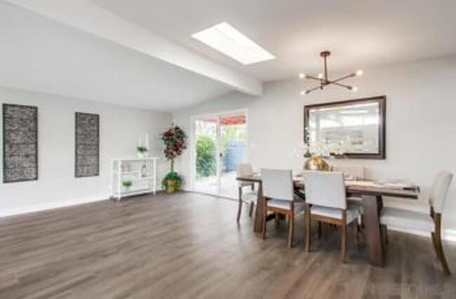 Building Photo - 3BR 2BA house for rent in prime Clairemont  location