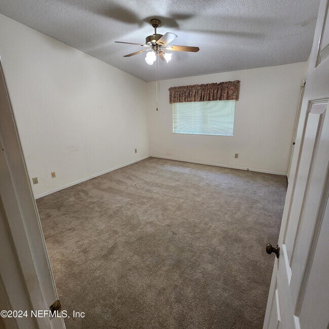 Building Photo - 7623 Baymeadows Cir W