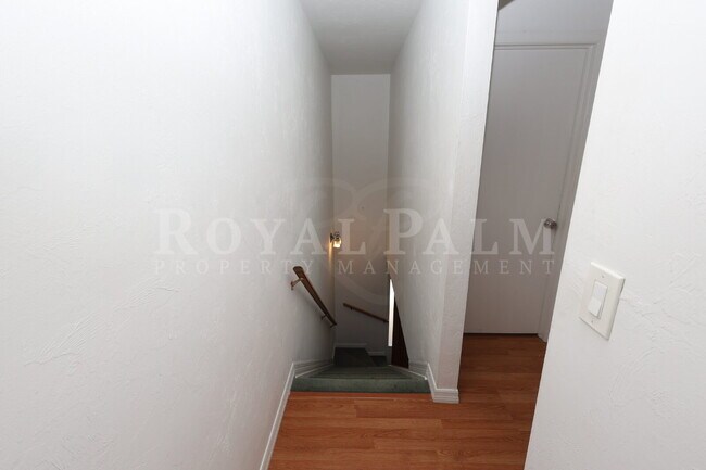 Building Photo - 2 Bed, 2.5 Bath Townhouse with Balcony, Pool & Prime Bonita Springs Location
